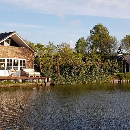 Prachtig Vrijstaand Appartement Aan Het Water Heerhugowaard Kültér fotó