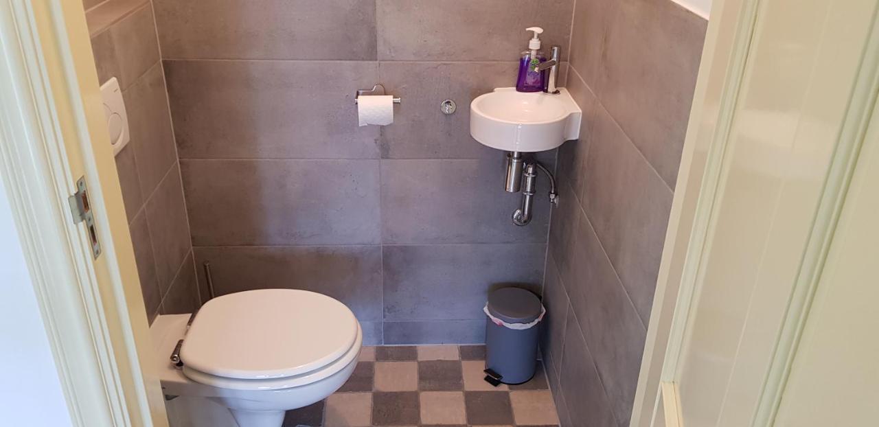 Prachtig Vrijstaand Appartement Aan Het Water Heerhugowaard Kültér fotó