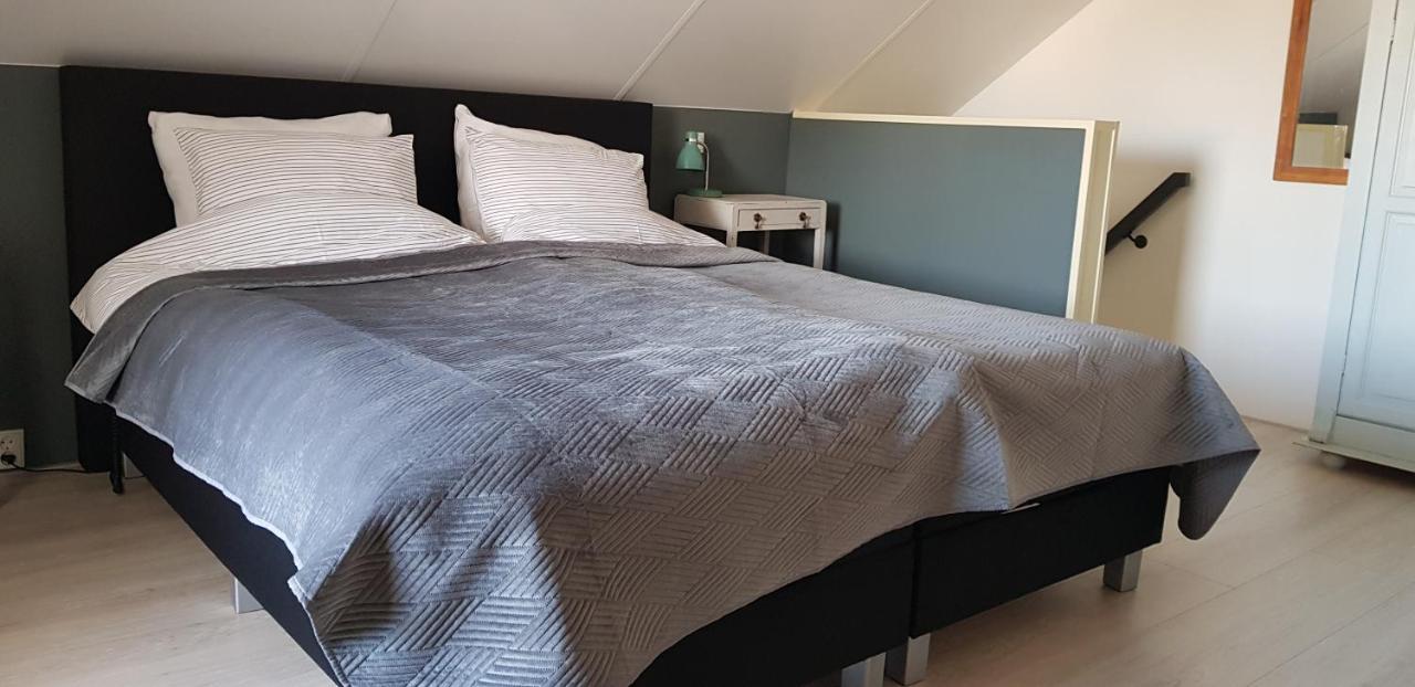 Prachtig Vrijstaand Appartement Aan Het Water Heerhugowaard Kültér fotó